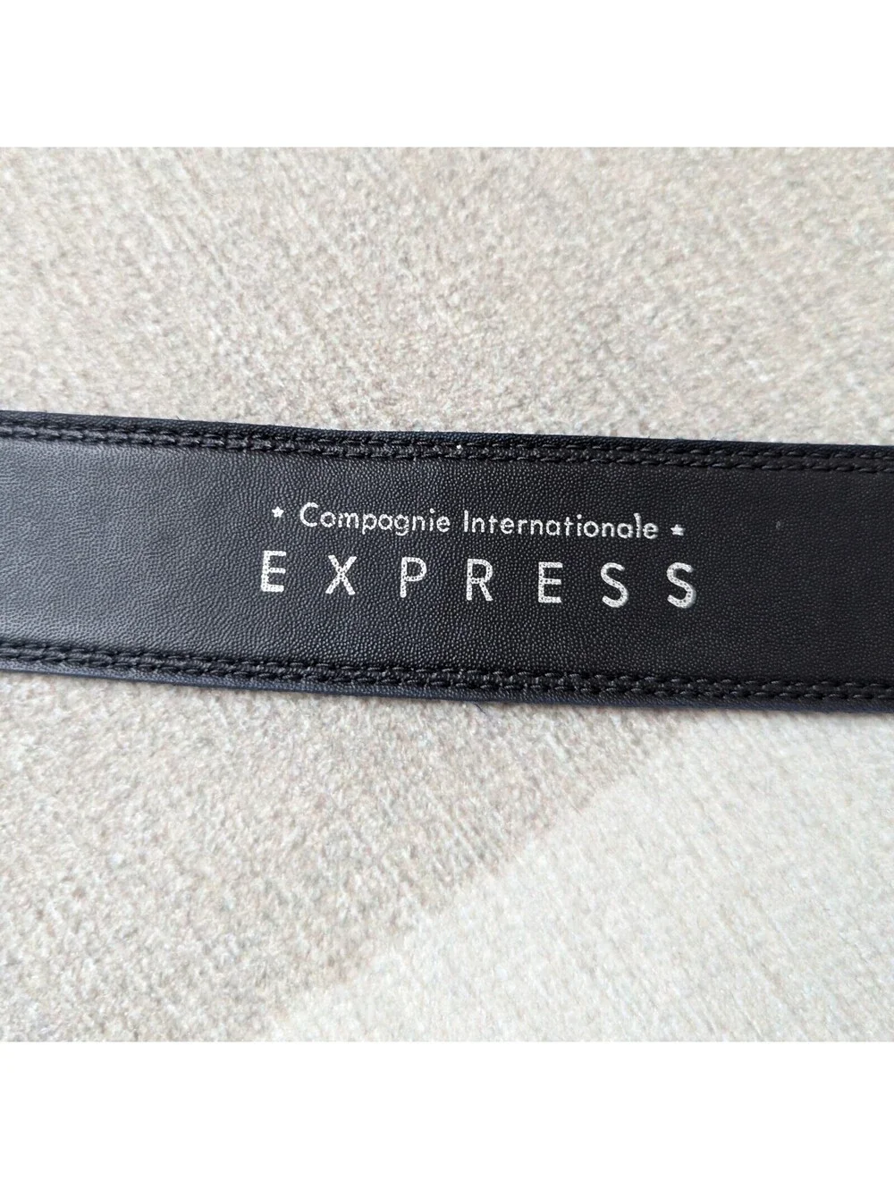 Vintage 90s nubuck leather belt w/ hammered silver buckle